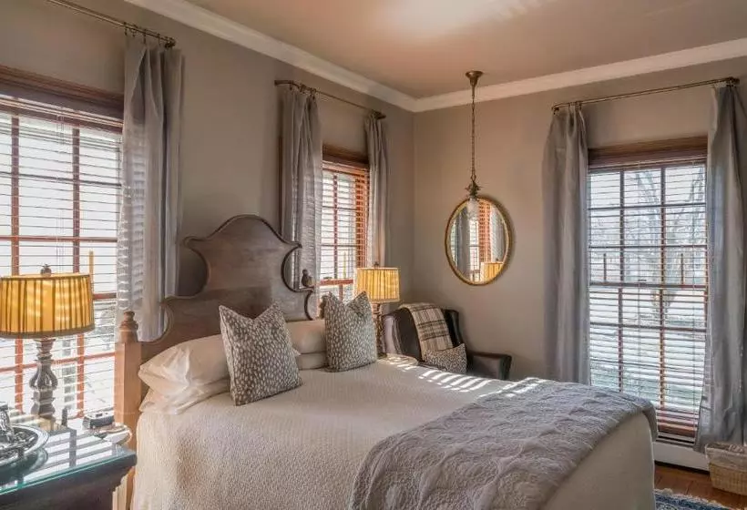 酒店 Captain Freeman Inn