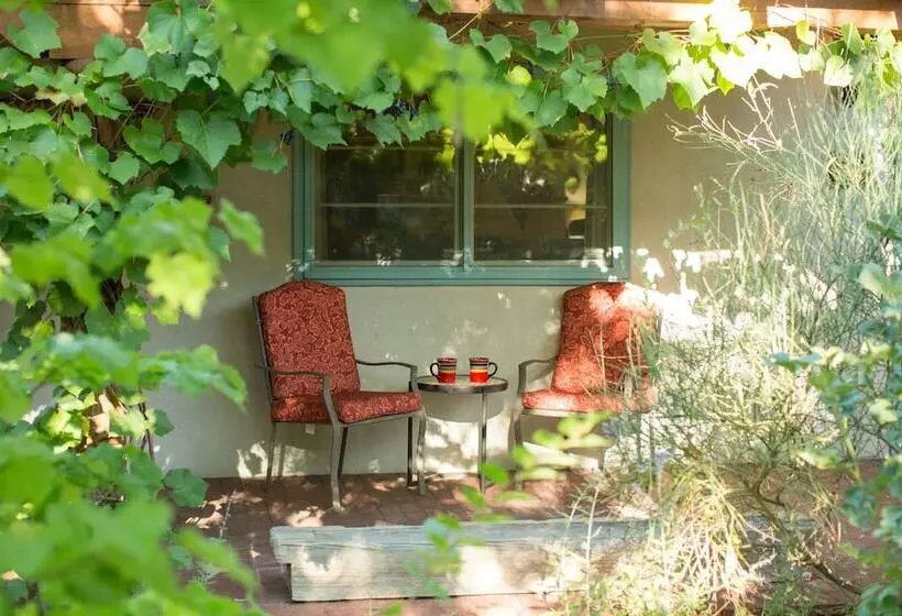 酒店 Casa Blanca Inn And Suites