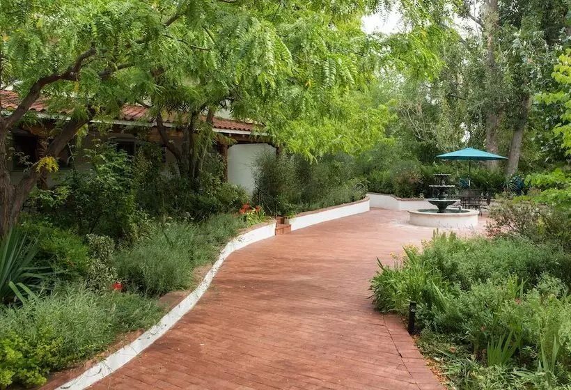 酒店 Casa Blanca Inn And Suites