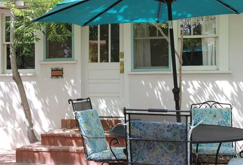 酒店 Casa Blanca Inn And Suites