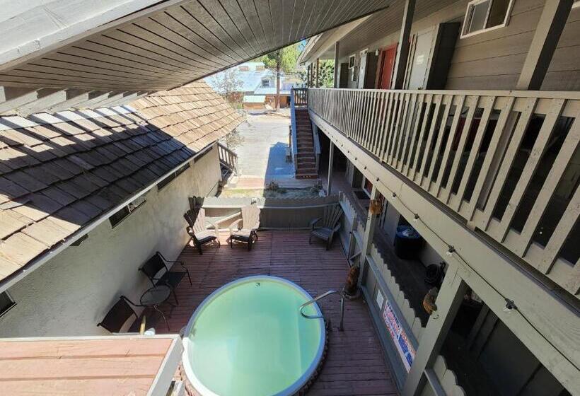 酒店 Cinnamon Bear Inn