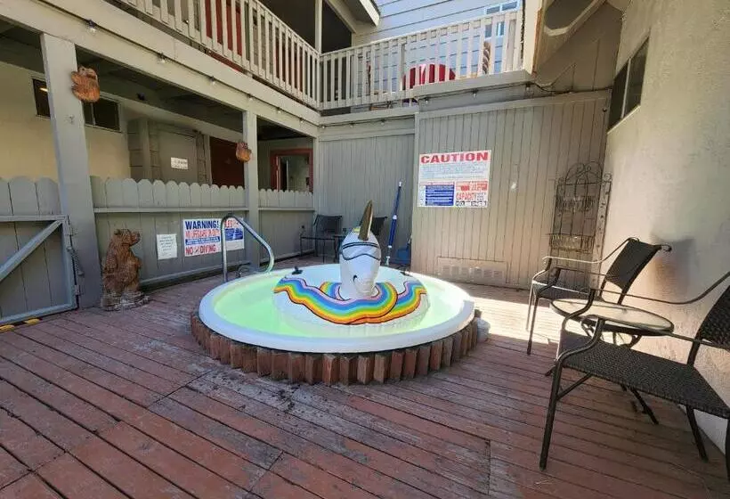 فندق Cinnamon Bear Inn