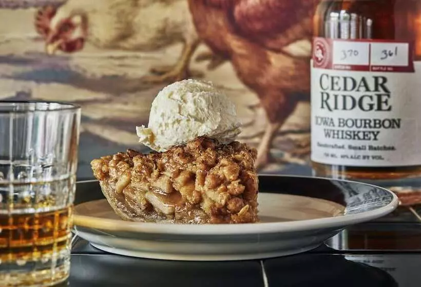 호텔 Graduate By Hilton Iowa City