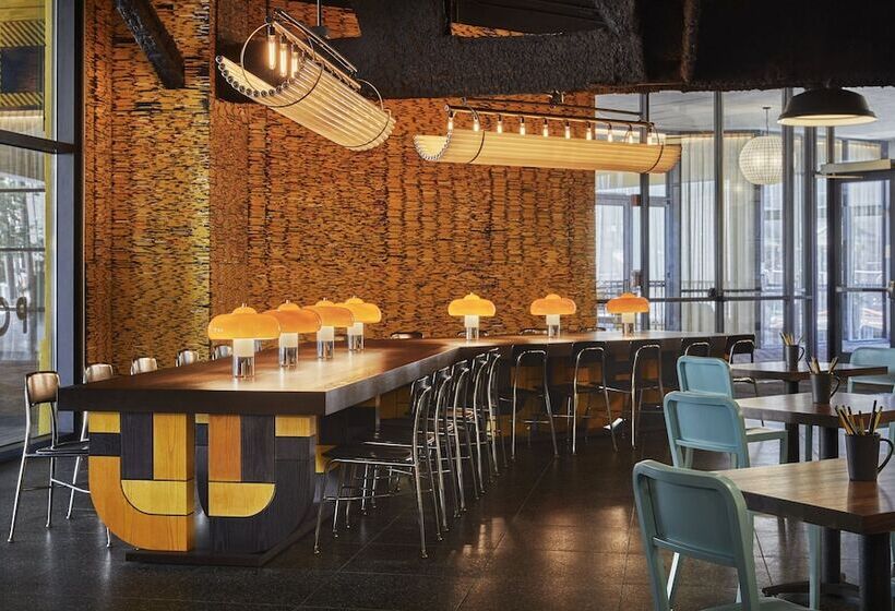 ホテル Graduate By Hilton Iowa City