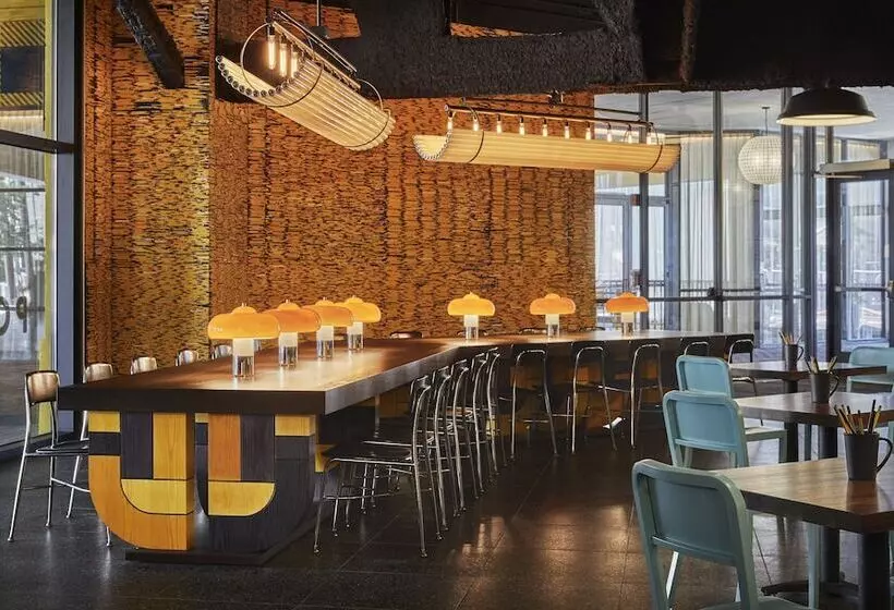 호텔 Graduate By Hilton Iowa City