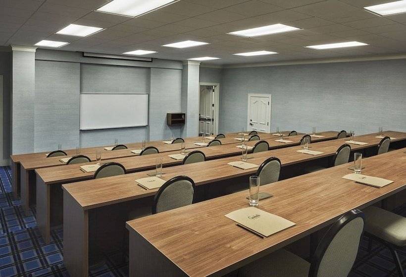 ホテル Graduate By Hilton Iowa City