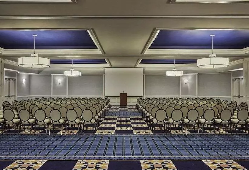 호텔 Graduate By Hilton Iowa City