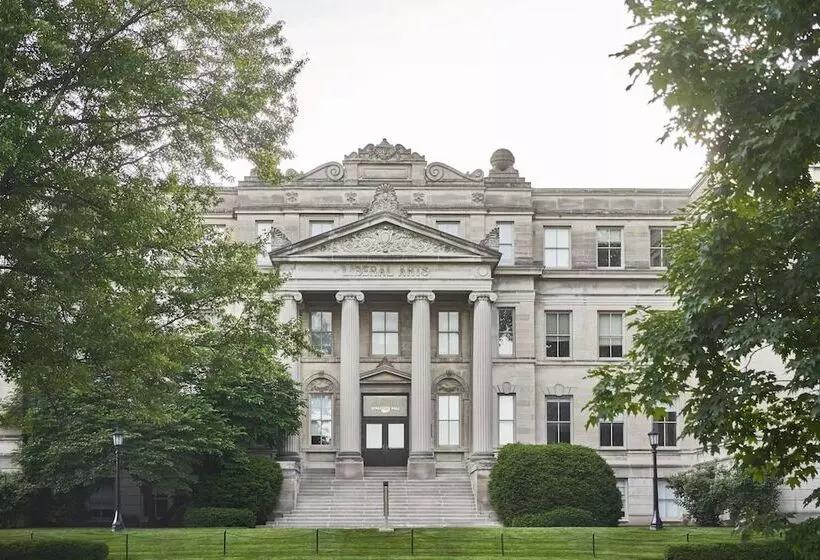 호텔 Graduate By Hilton Iowa City