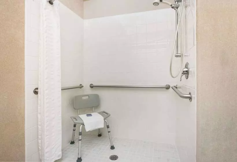 בית מלון כפרי Hawthorn Extended Stay By Wyndham El Paso