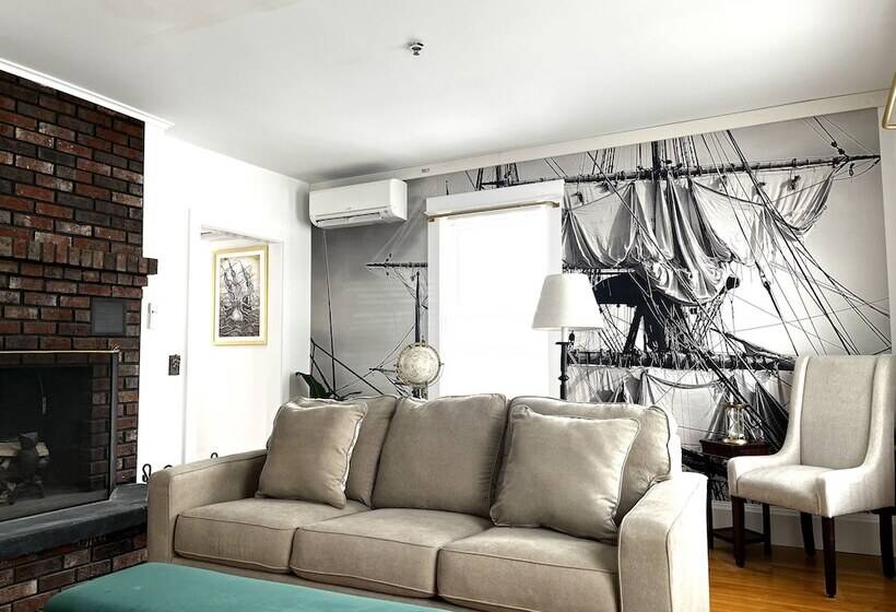 Отель Queen Anne S Revenge