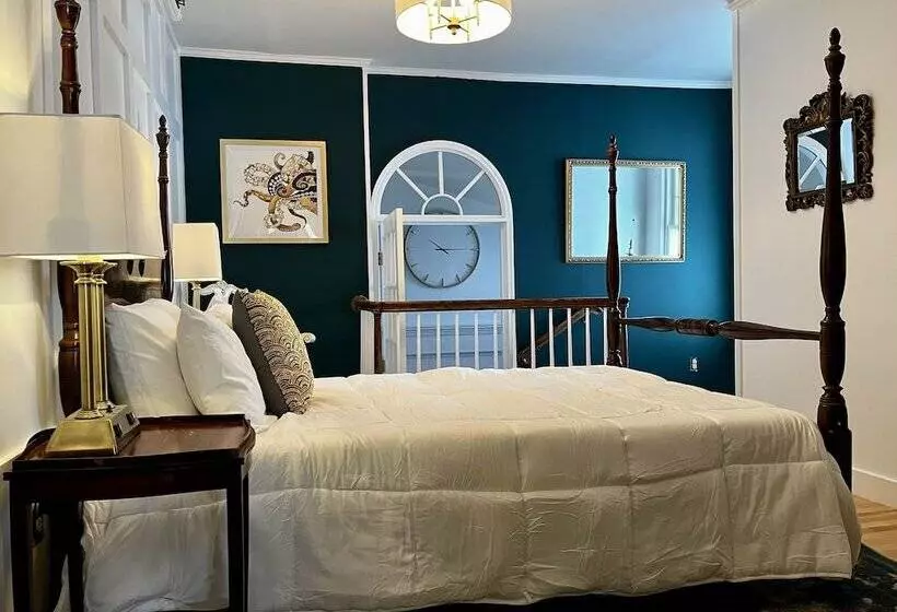 هتل Queen Anne S Revenge