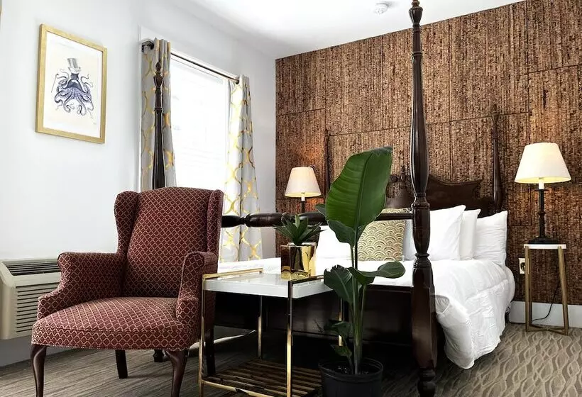 هتل Queen Anne S Revenge