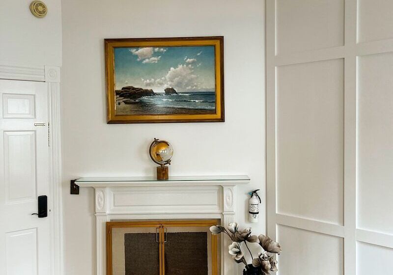 Отель Queen Anne S Revenge