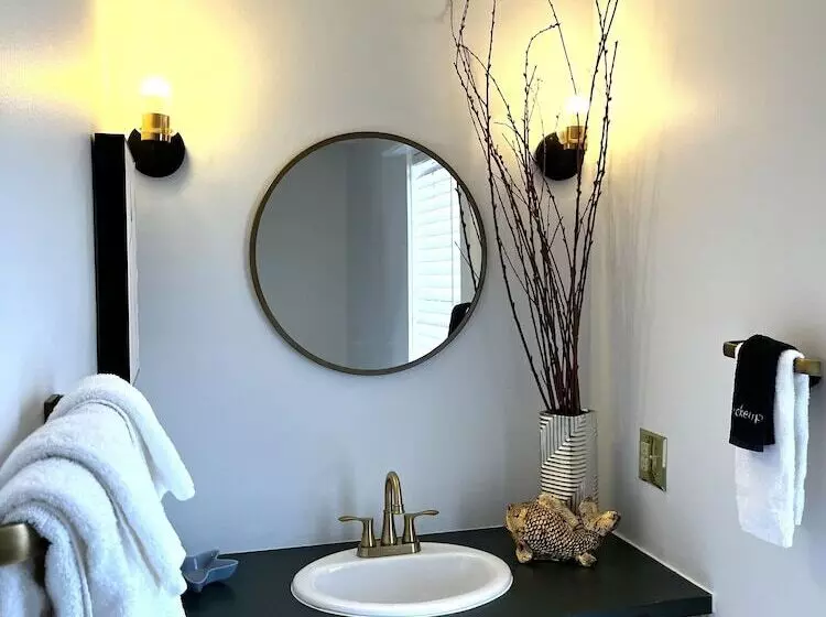 هتل Queen Anne S Revenge