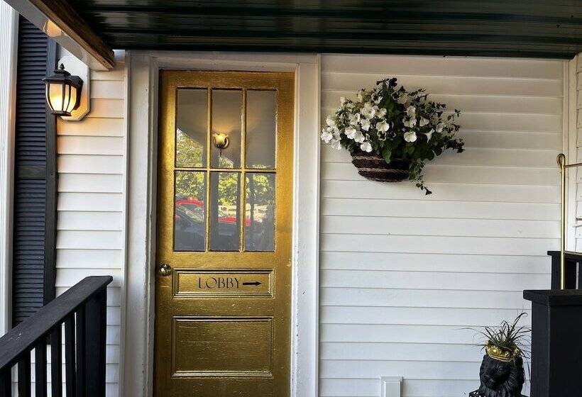 Отель Queen Anne S Revenge