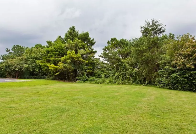 Отель Sonesta Simply Suites Chicago Libertyville