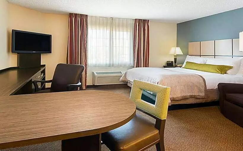 Отель Sonesta Simply Suites Chicago Libertyville