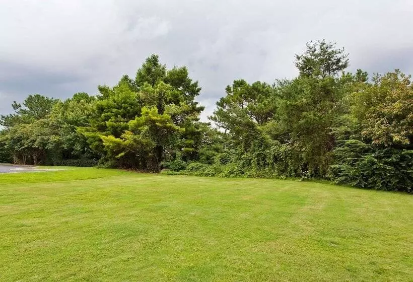 Отель Sonesta Simply Suites Chicago Libertyville