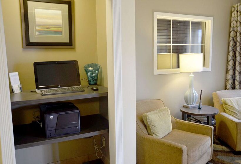 هتل Sonesta Simply Suites Detroit Warren