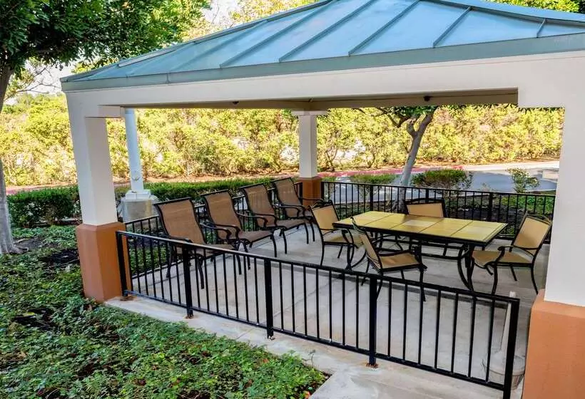 בית מלון כפרי Sonesta Simply Suites Irvine Spectrum