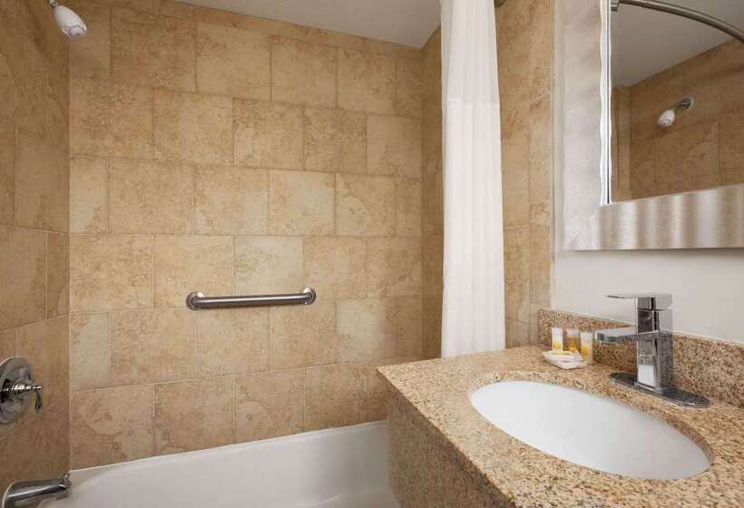 汽车旅馆 Days Inn By Wyndham Cape Cod