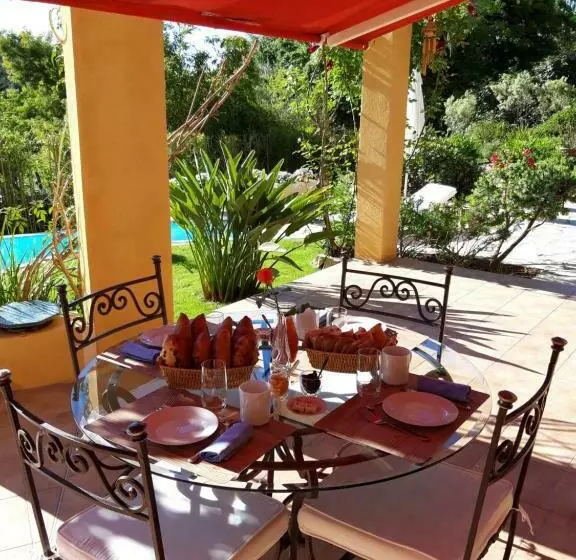 Aamiaismajoitus (B&B) La Dolce Vita Opio