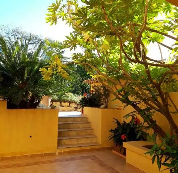 Aamiaismajoitus (B&B) La Dolce Vita Opio