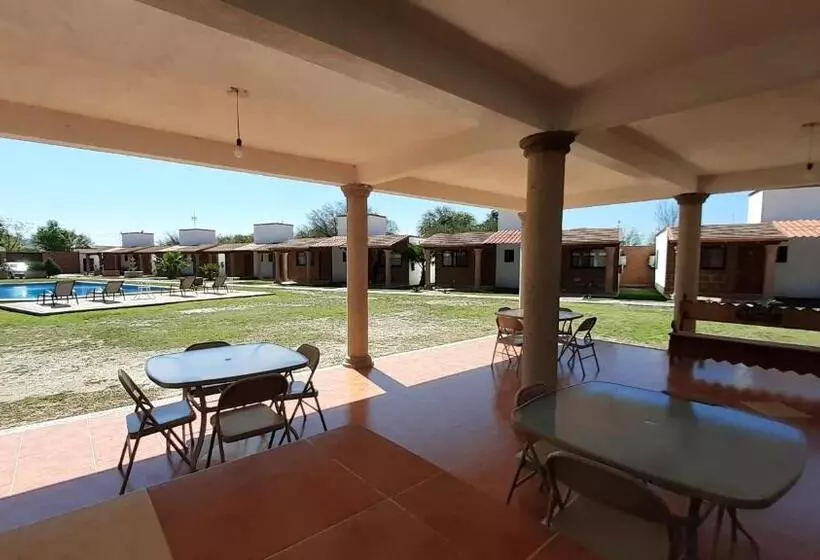 Hotelli Villas Amalur