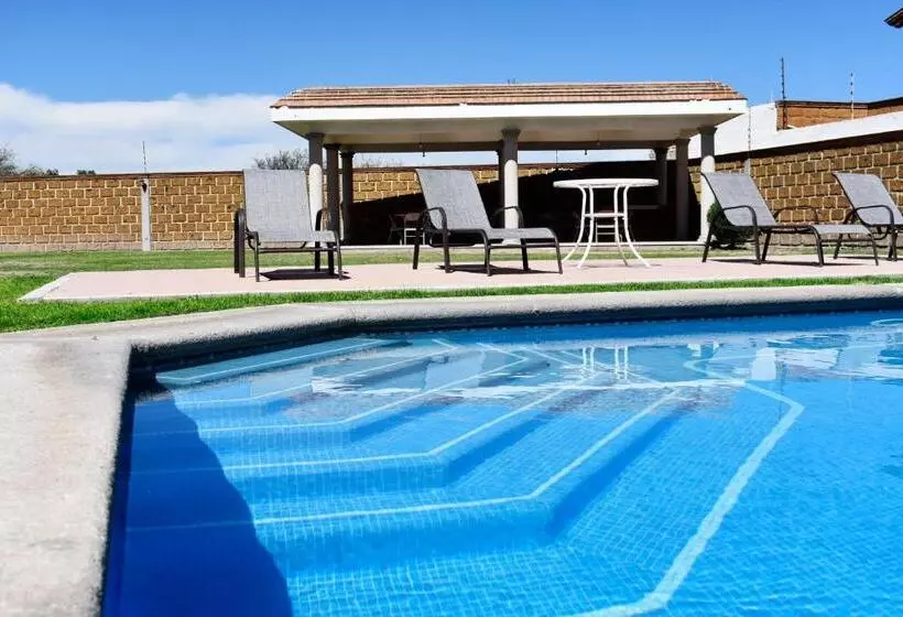 Hotelli Villas Amalur