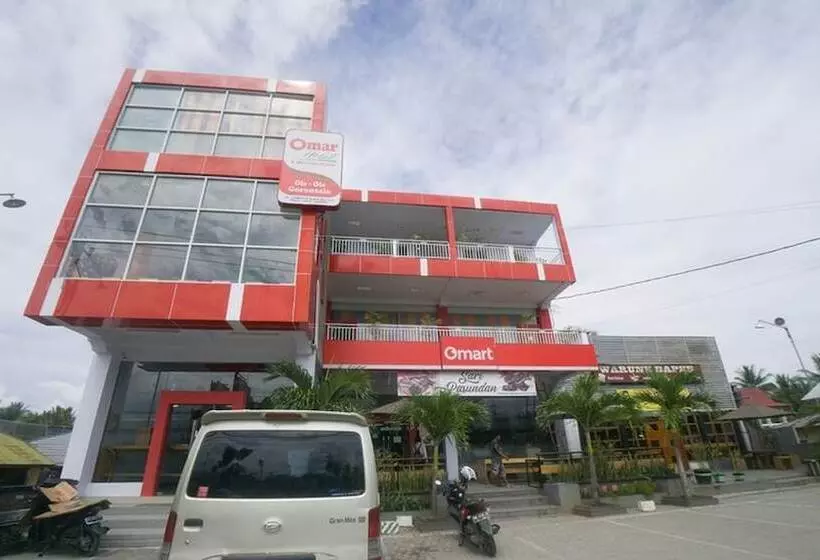 ホテル Reddoorz Plus Syariah @ Pentadio Gorontalo