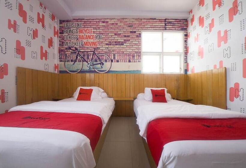 בית מלון כפרי Reddoorz Plus Syariah @ Pentadio Gorontalo