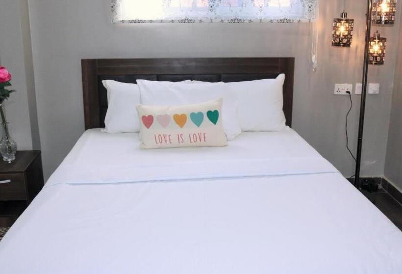 ペンション Lady M Guest House