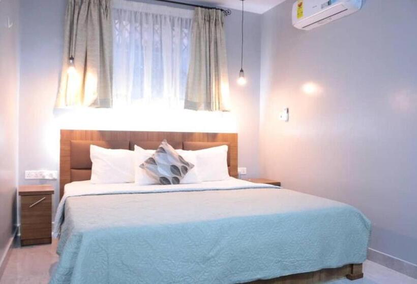 ペンション Lady M Guest House