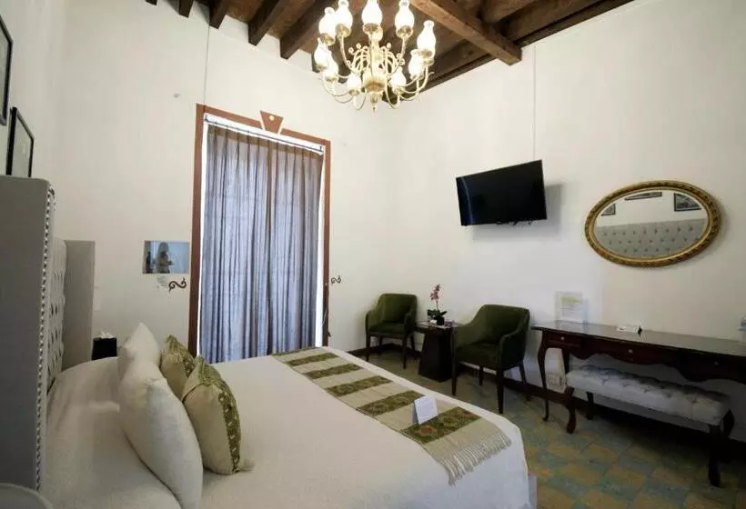 Quinta Alhóndiga Galindo Hotel Boutique