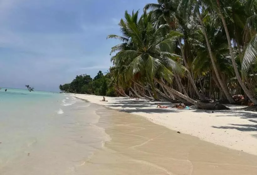 Shangrilas Beach Resort