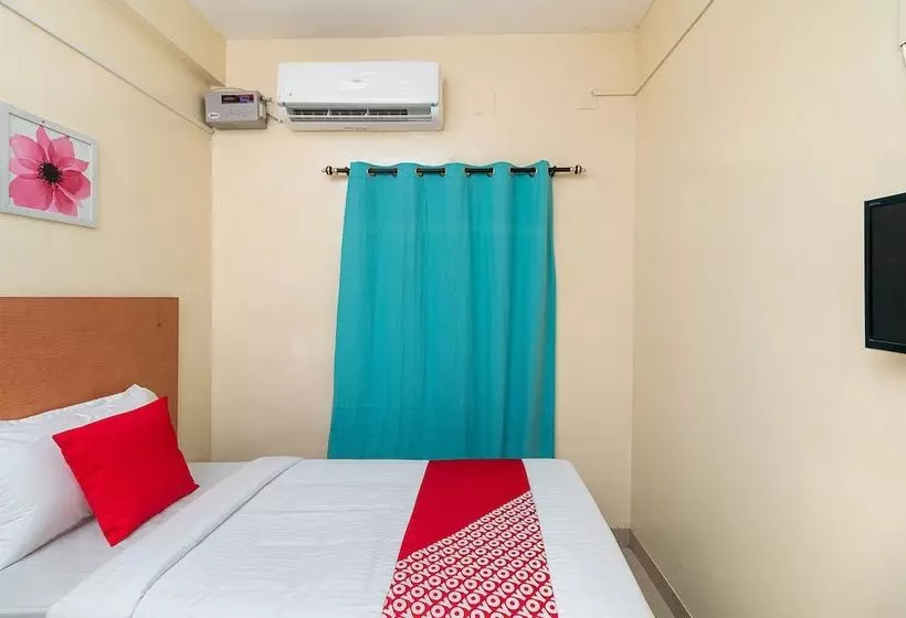 Hotelli Oyo 40877 Pvslodge