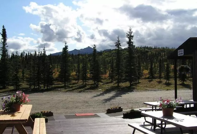 Hotelli White Moose Lodge