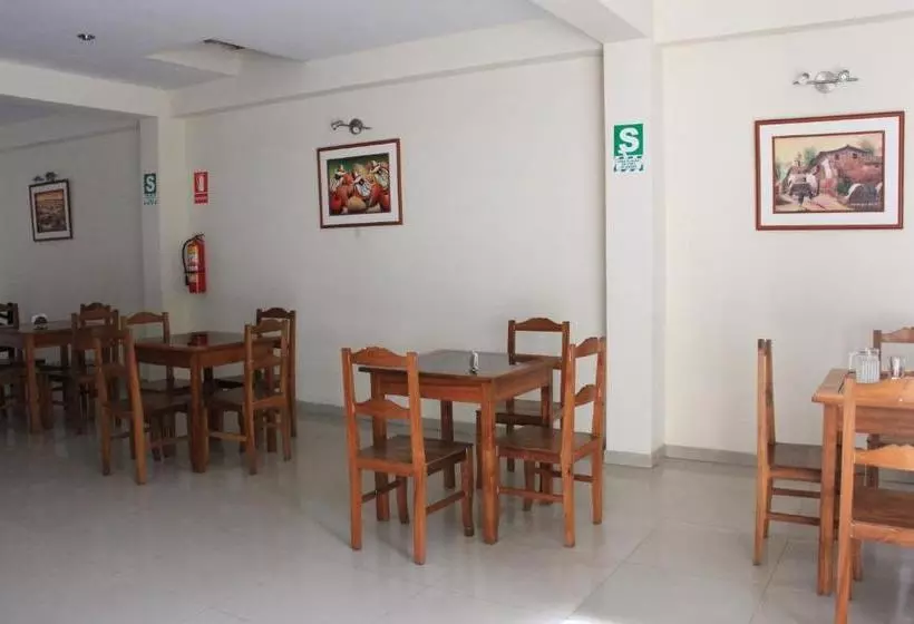 ホテル Hostal Du Parc