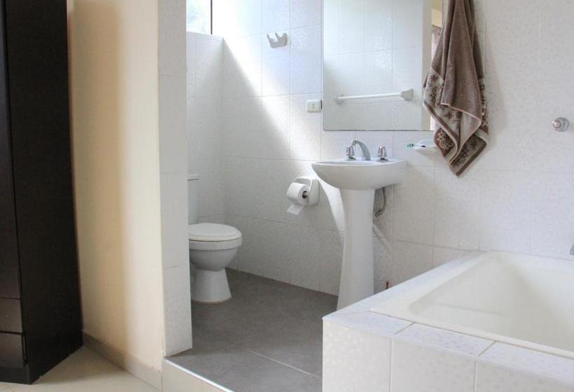 Отель Hostal Du Parc