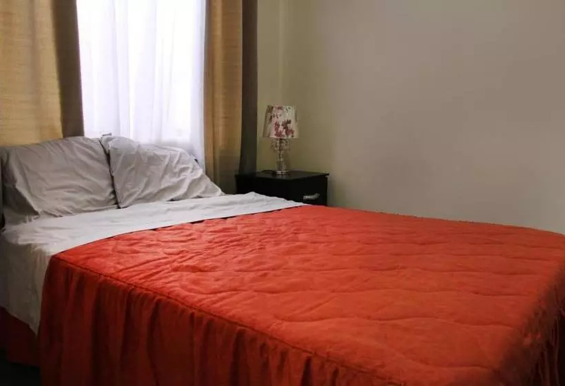 ホテル Hostal Du Parc