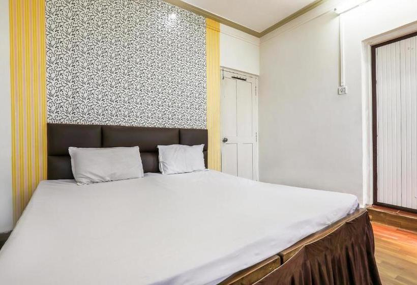 Hotel Spot On 37412  Priti International