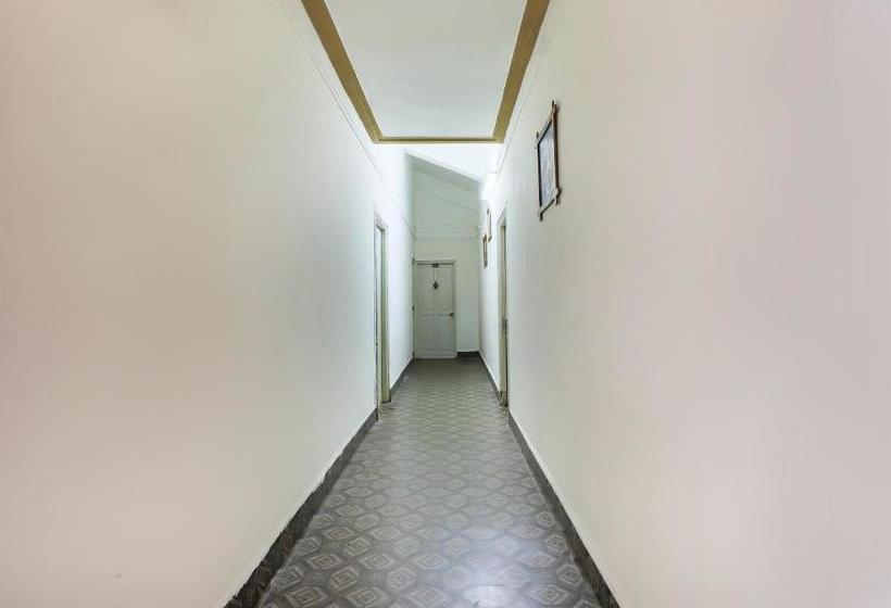 Hotel Spot On 37412  Priti International