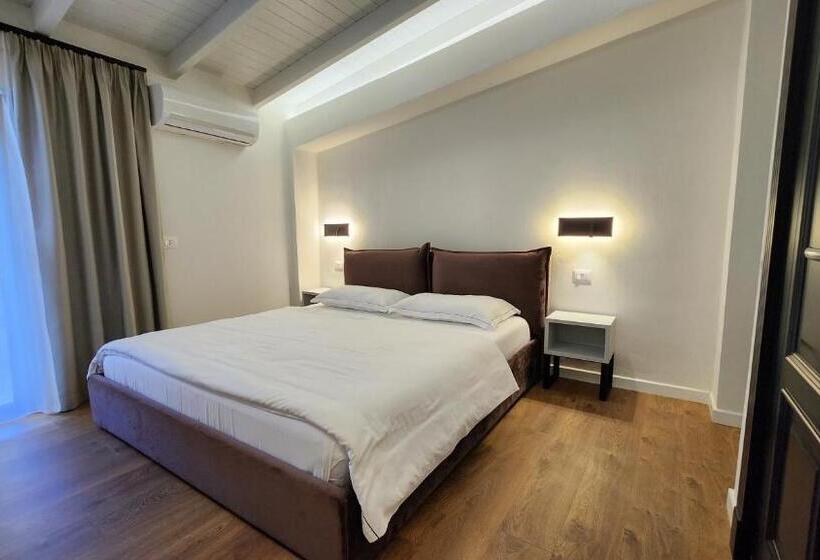 پانسیون Old Town Villa