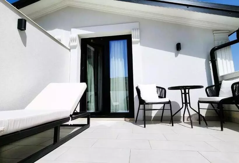 پانسیون Old Town Villa