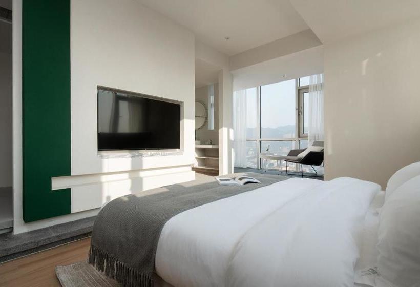 هتل Chongqing White Inn