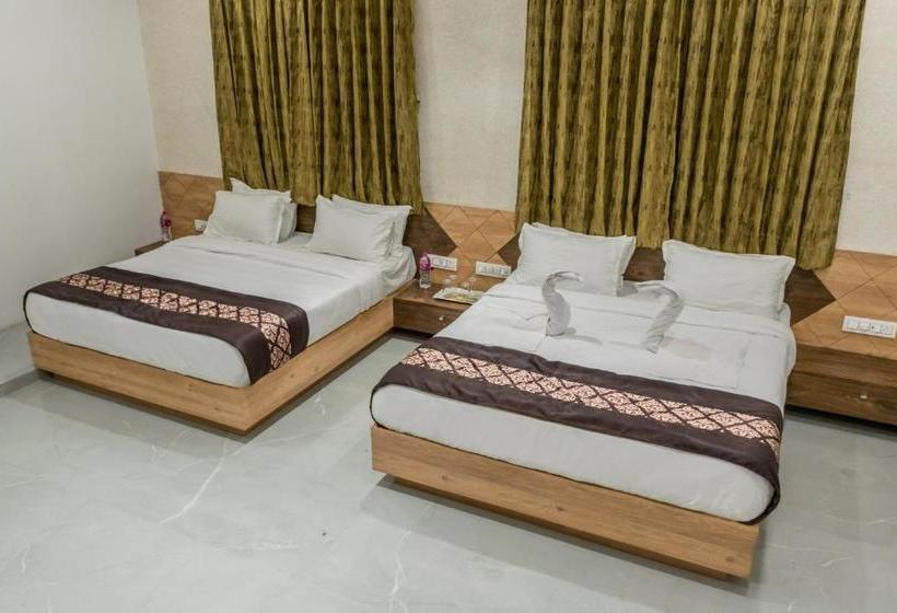 هتل Meridian  And Banquet