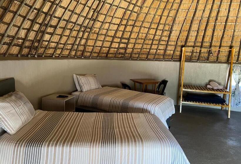مبيت وإفطار Kwakunje Guest Lodge