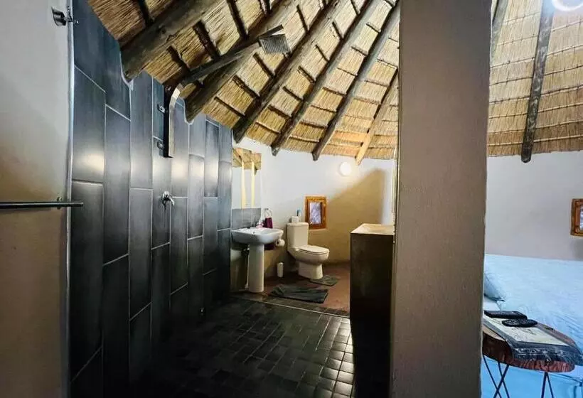 Aamiaismajoitus (B&B) Kwakunje Guest Lodge