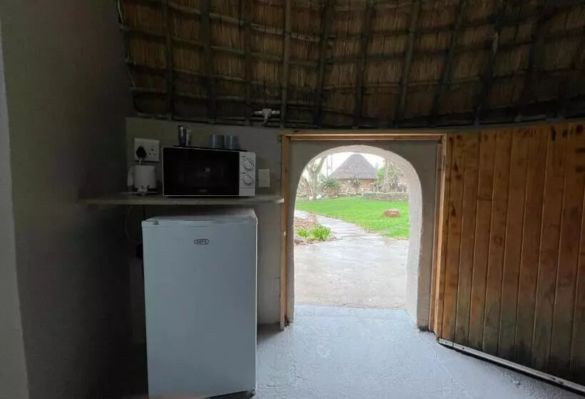 Aamiaismajoitus (B&B) Kwakunje Guest Lodge