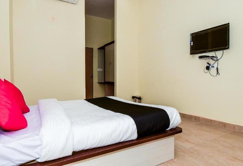 Hotel Collection O 38804 Eight Steps Resort